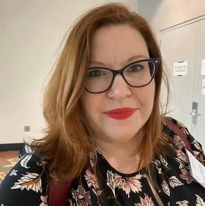 Meet your Posher, Angela